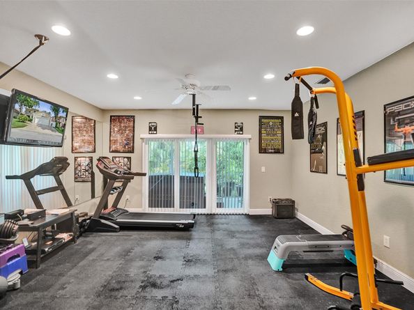 4739 NW 3rd Ct, Deerfield Beach FL 33442