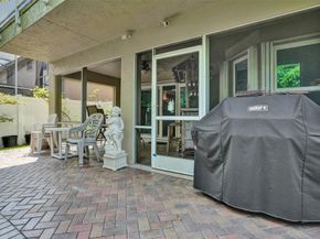 4739 NW 3rd Ct, Deerfield Beach FL 33442