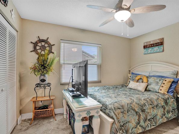 4739 NW 3rd Ct, Deerfield Beach FL 33442