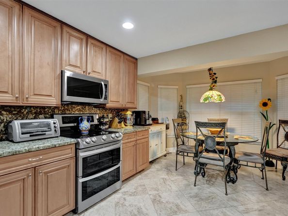 4739 NW 3rd Ct, Deerfield Beach FL 33442