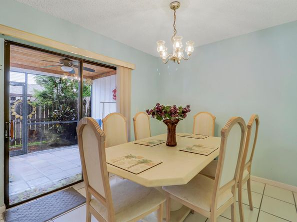 128 Sherwood Circle 13b, Jupiter FL 33458