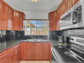 10718 SW 148th Ct, Miami FL 33196