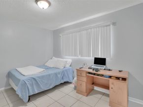 10718 SW 148th Ct, Miami FL 33196