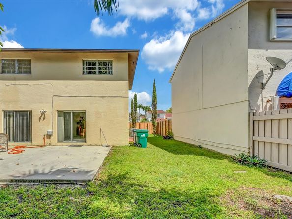 10718 SW 148th Ct, Miami FL 33196