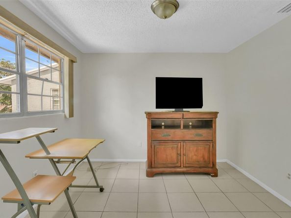 10718 SW 148th Ct, Miami FL 33196