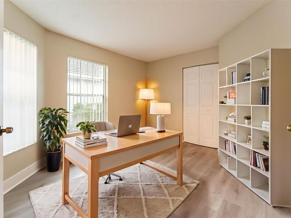 9220 Arborwood Cir, Davie FL 33328