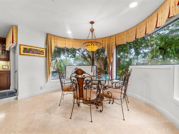 10111 Vestal Ct, Coral Springs FL 33071