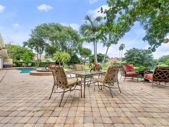 10111 Vestal Ct, Coral Springs FL 33071