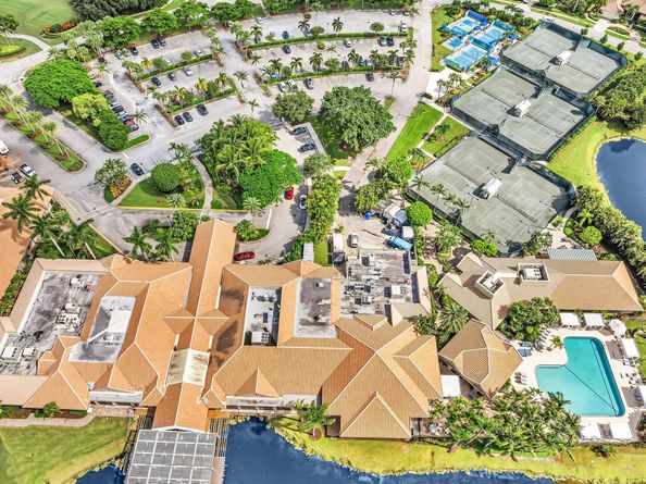 10122 Spyglass Way, Boca Raton FL 33498