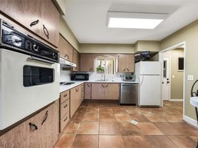 1711 NE 40th Ct, Oakland Park FL 33334