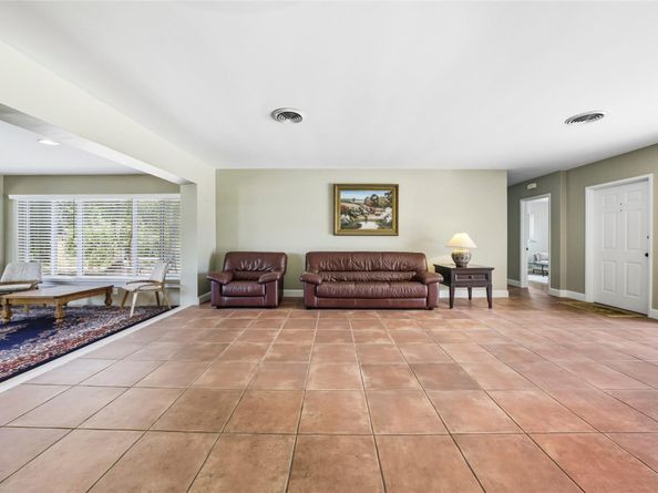 1711 NE 40th Ct, Oakland Park FL 33334
