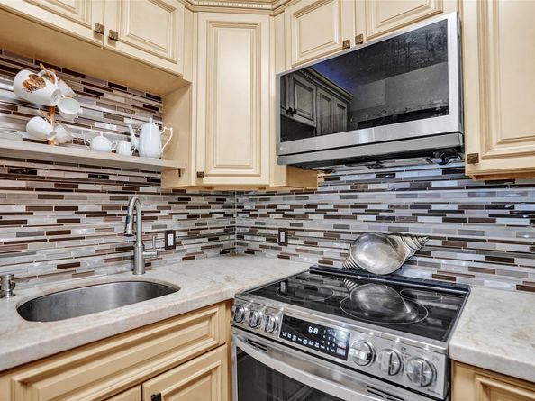 101 E Mcnab Rd 407, Pompano Beach FL 33060