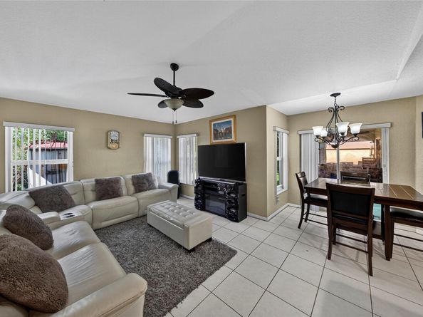 85 Citrus Park Ln, Boynton Beach FL 33436