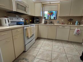 4820 Lucerne Lakes Boulevard W 107, Greenacres FL 33467