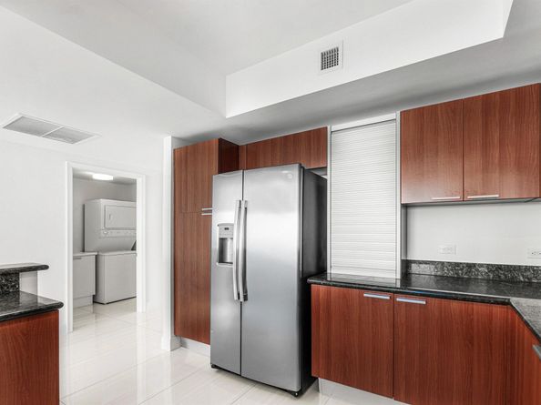 2650 Lake Shore Drive 1005, Riviera Beach FL 33404