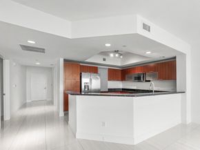 2650 Lake Shore Drive 1005, Riviera Beach FL 33404