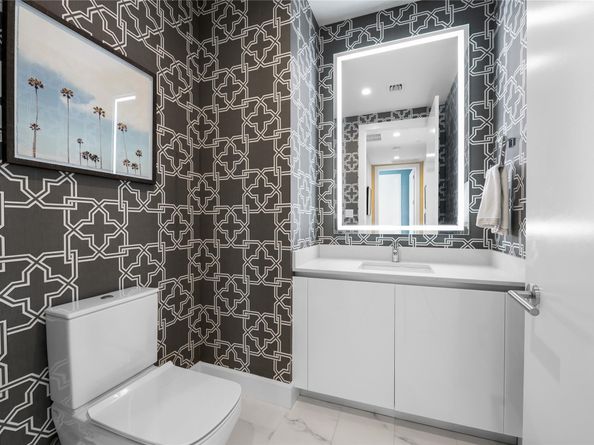 41 Isle Of Venice Dr 301, Fort Lauderdale FL 33301