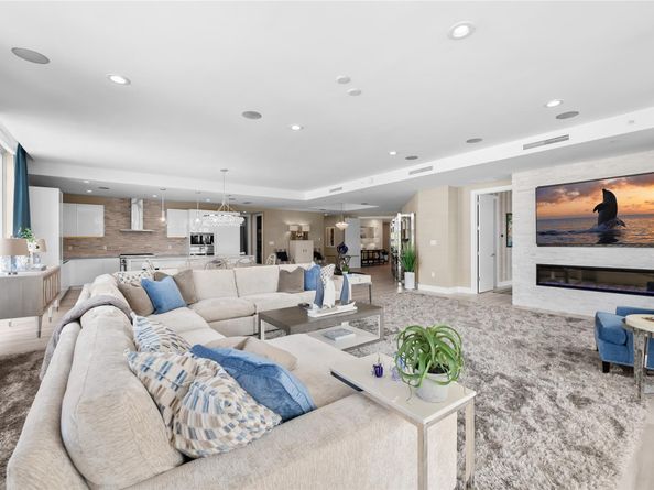 41 Isle Of Venice Dr 301, Fort Lauderdale FL 33301