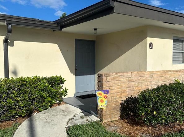 2911 Ashley Drive W, West Palm Beach FL 33415