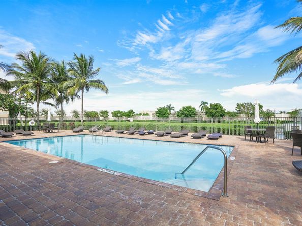 4212 N Dixie Hwy 36, Oakland Park FL 33334