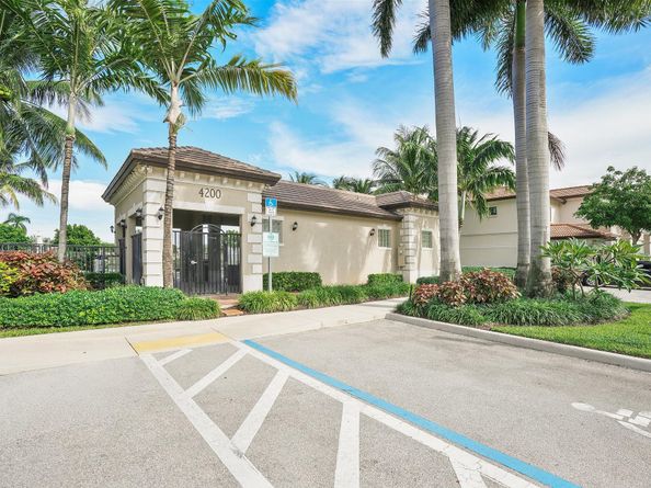4212 N Dixie Hwy 36, Oakland Park FL 33334