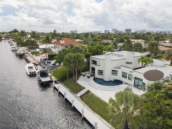 2651 NE 22nd Ct, Pompano Beach FL 33062