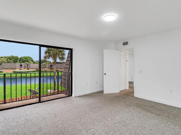 4208 42nd Way, West Palm Beach FL 33407