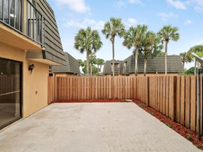 4208 42nd Way, West Palm Beach FL 33407