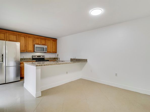 4208 42nd Way, West Palm Beach FL 33407