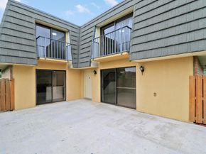 4208 42nd Way, West Palm Beach FL 33407