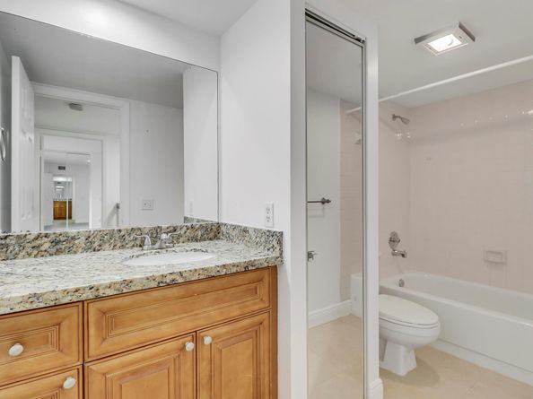 4208 42nd Way, West Palm Beach FL 33407