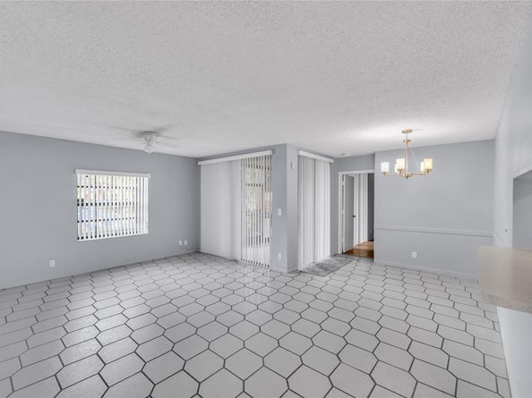 10690 NW 14th St 136, Plantation FL 33322