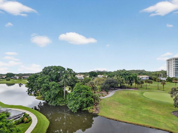 7754 Lakeside Boulevard 462, Boca Raton FL 33434