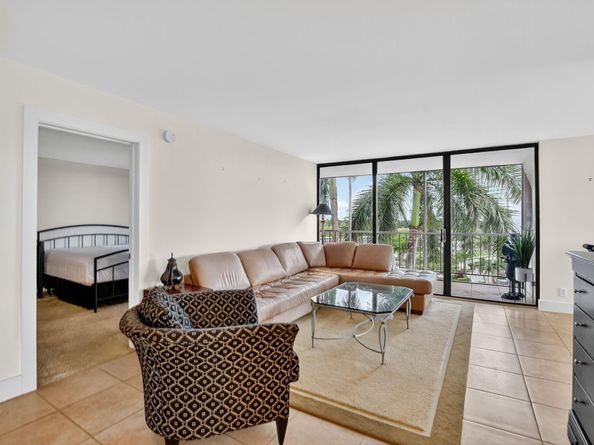 7754 Lakeside Boulevard 462, Boca Raton FL 33434