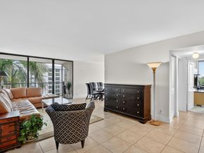 7754 Lakeside Boulevard 462, Boca Raton FL 33434