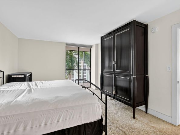 7754 Lakeside Boulevard 462, Boca Raton FL 33434