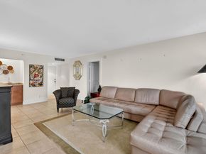 7754 Lakeside Boulevard 462, Boca Raton FL 33434