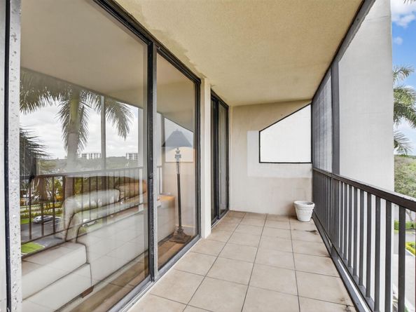 7754 Lakeside Boulevard 462, Boca Raton FL 33434