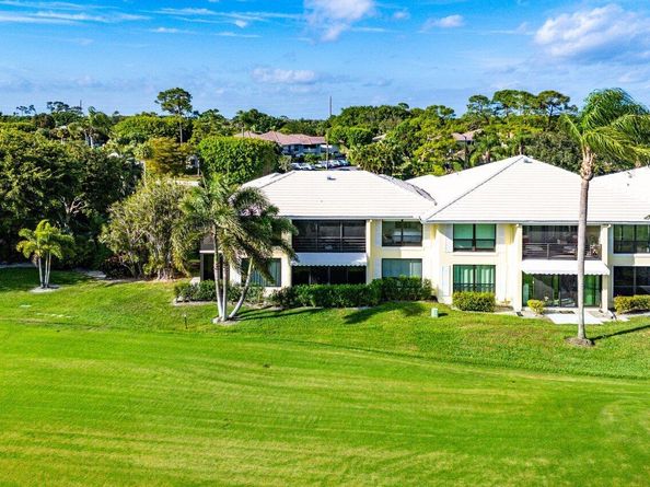 3735 Quail Ridge Drive Bobwhite C, Boynton Beach FL 33436