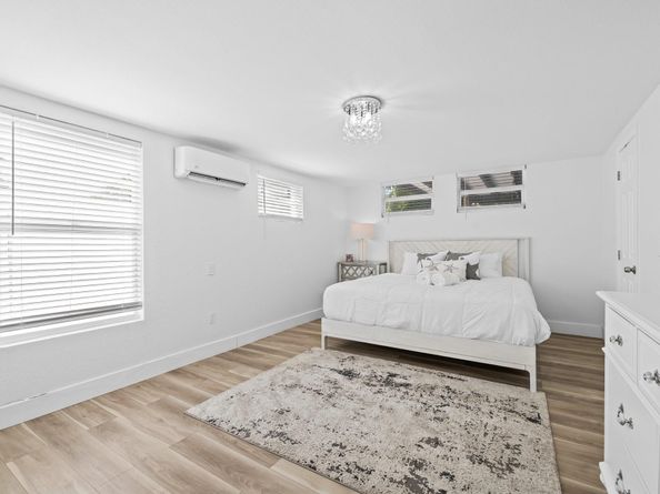 311 SE 3rd Ave, Delray Beach FL 33483