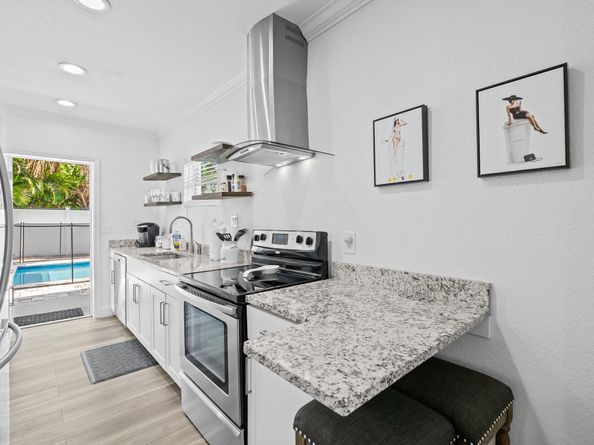 311 SE 3rd Ave, Delray Beach FL 33483