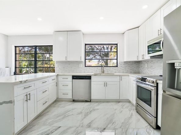 4190 SW 4th St, Plantation FL 33317