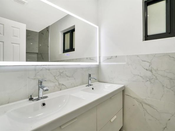 4190 SW 4th St, Plantation FL 33317