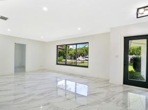 4190 SW 4th St, Plantation FL 33317