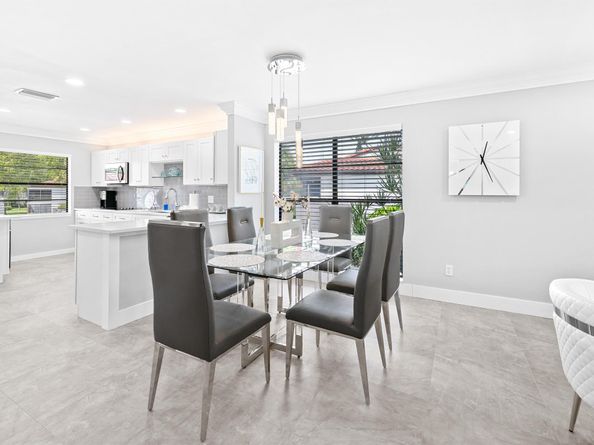 9187 Norte Lago 5b, Boca Raton FL 33428