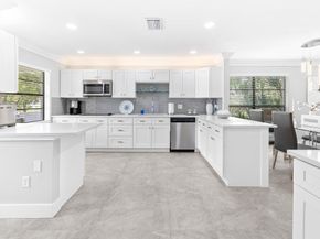 9187 Norte Lago 5b, Boca Raton FL 33428