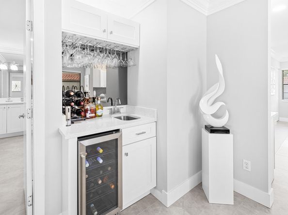 9187 Norte Lago 5b, Boca Raton FL 33428