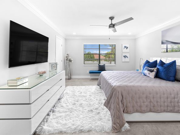 9187 Norte Lago 5b, Boca Raton FL 33428