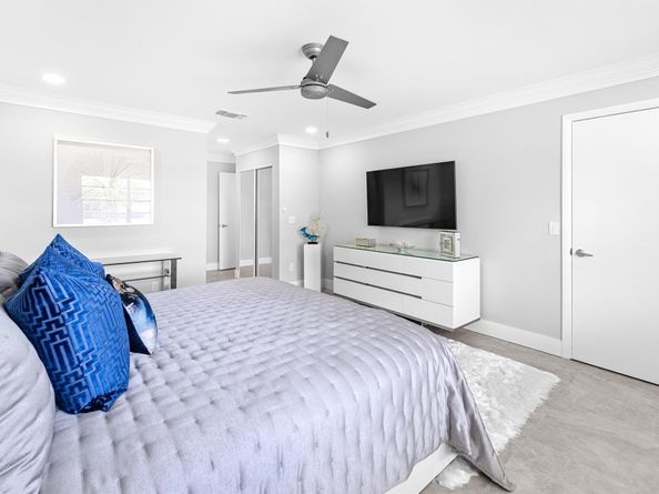 9187 Norte Lago 5b, Boca Raton FL 33428