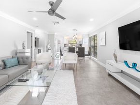 9187 Norte Lago 5b, Boca Raton FL 33428